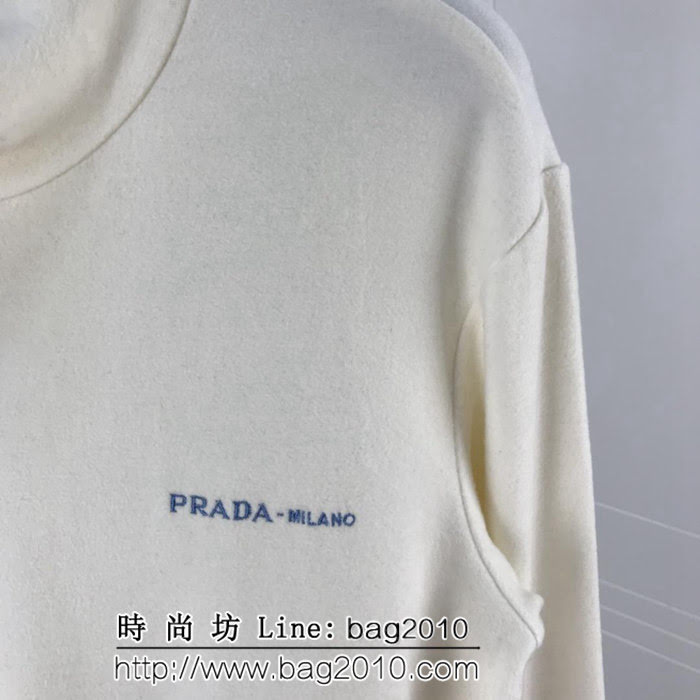 PRADA普拉達 經典款 半高領 澳絨 秋冬百搭 白色 男款打底衫 ydi1858